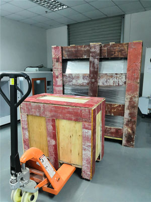 ISO 4892-3 UV-Beschleunigungs-Bewitterungsprüfgerät Umweltprüfkammer