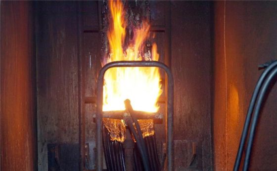 Draht- & Kabelbündel-Verbrennungstester, vertikal installierte Kabel- und Leitungsbündel-Prüfmaschine